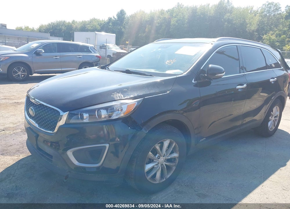 2018 KIA SORENTO 2.4L LX VIN: 5XYPGDA30JG413994