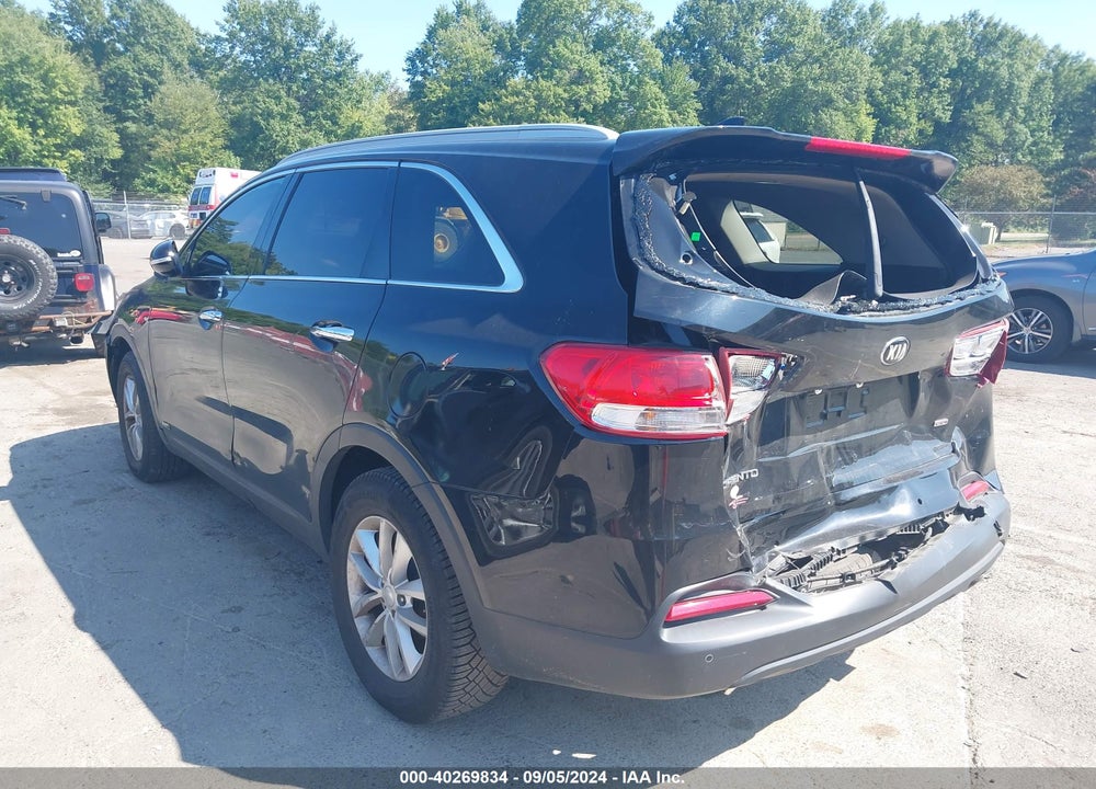 2018 KIA SORENTO 2.4L LX VIN: 5XYPGDA30JG413994