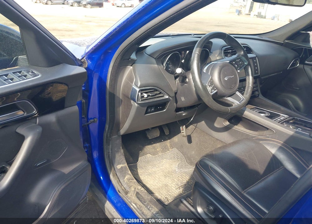 2018 JAGUAR F-PACE 25T PRESTIGE VIN: SADCK2FX1JA269549