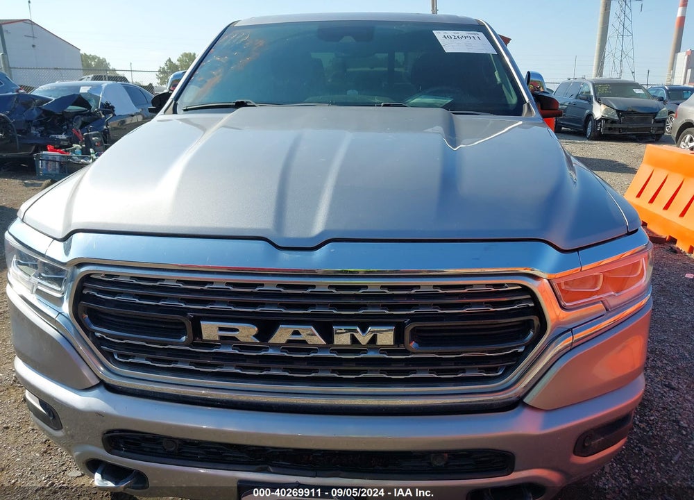 2019 RAM 1500 LIMITED 4X4 5'7 BOX VIN: 1C6SRFHT0KN675148