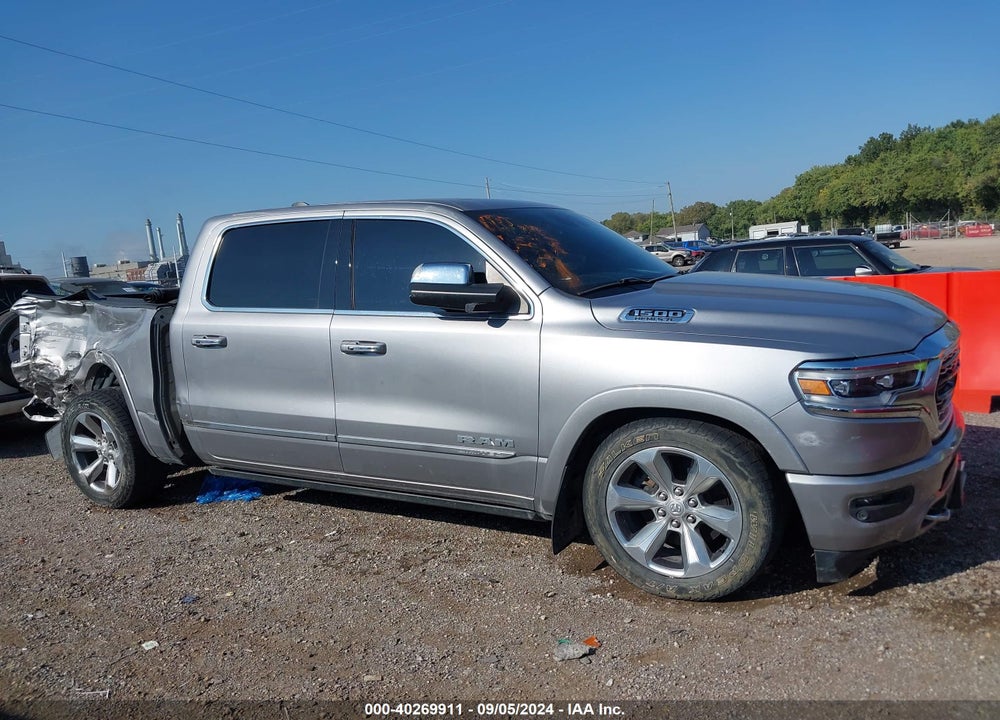 2019 RAM 1500 LIMITED 4X4 5'7 BOX VIN: 1C6SRFHT0KN675148