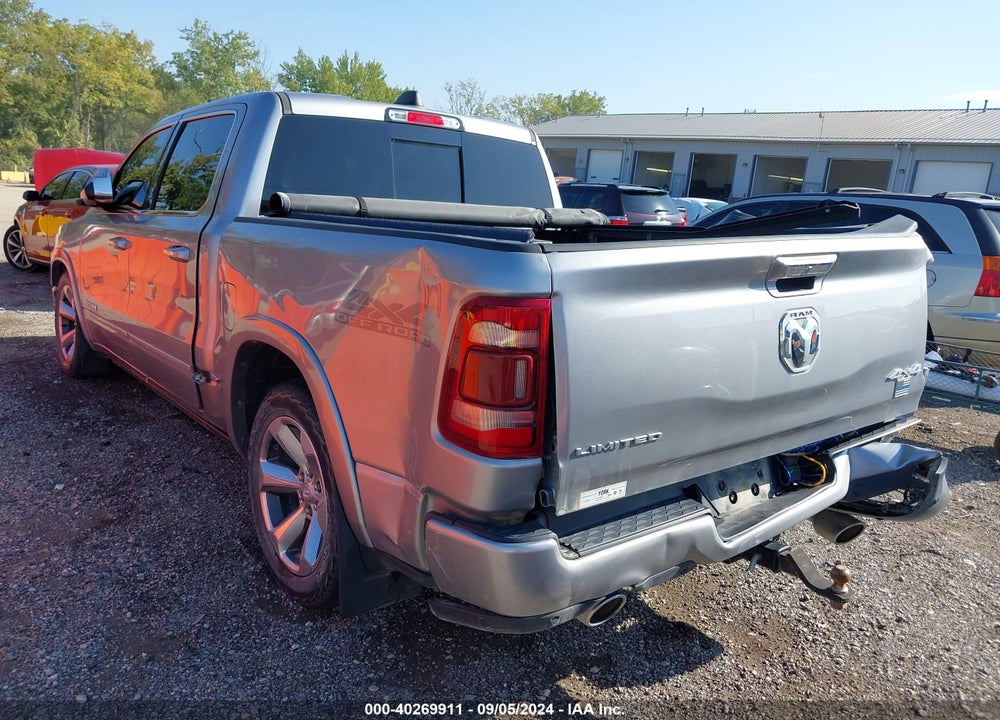 2019 RAM 1500 LIMITED 4X4 5'7 BOX VIN: 1C6SRFHT0KN675148