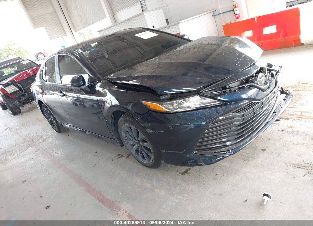 2020 TOYOTA CAMRY LE VIN: 4T1C11AK7LU896984