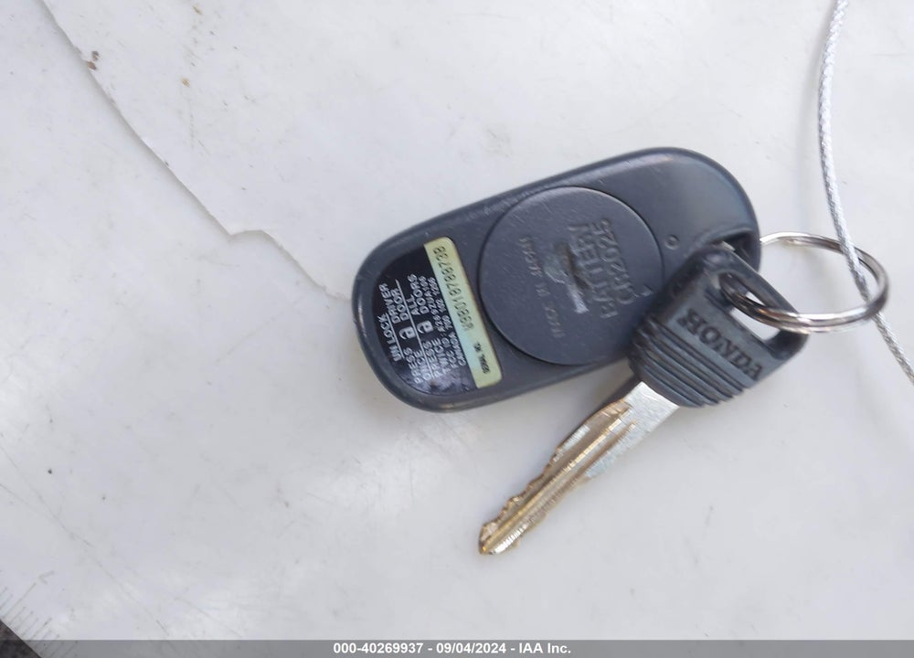 2000 HONDA CIVIC EX VIN: JHMEJ8647YS004055