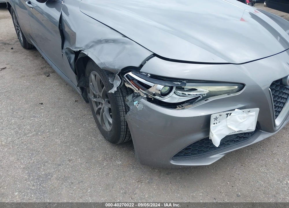 2018 ALFA ROMEO GIULIA RWD VIN: ZARFAEBN0J7563772