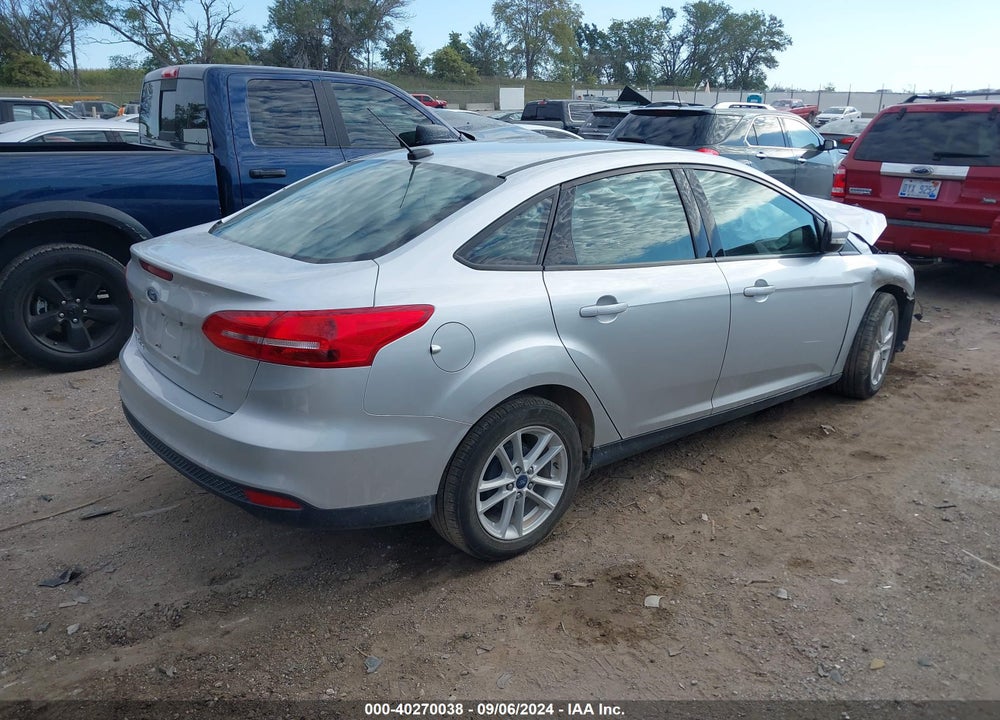 2017 FORD FOCUS SE VIN: 1FADP3F21HL315882