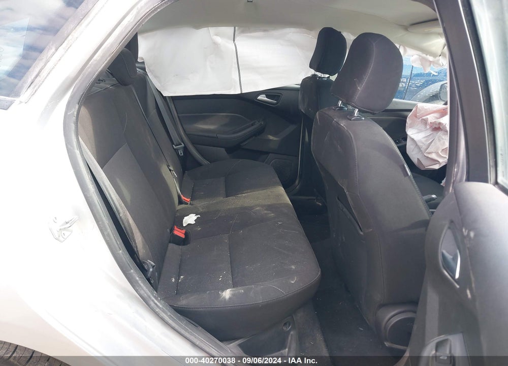 2017 FORD FOCUS SE VIN: 1FADP3F21HL315882