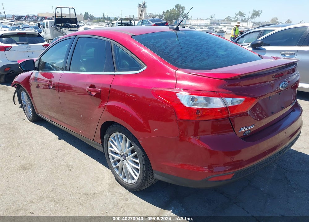 2014 FORD FOCUS TITANIUM VIN: 1FADP3J22EL355634