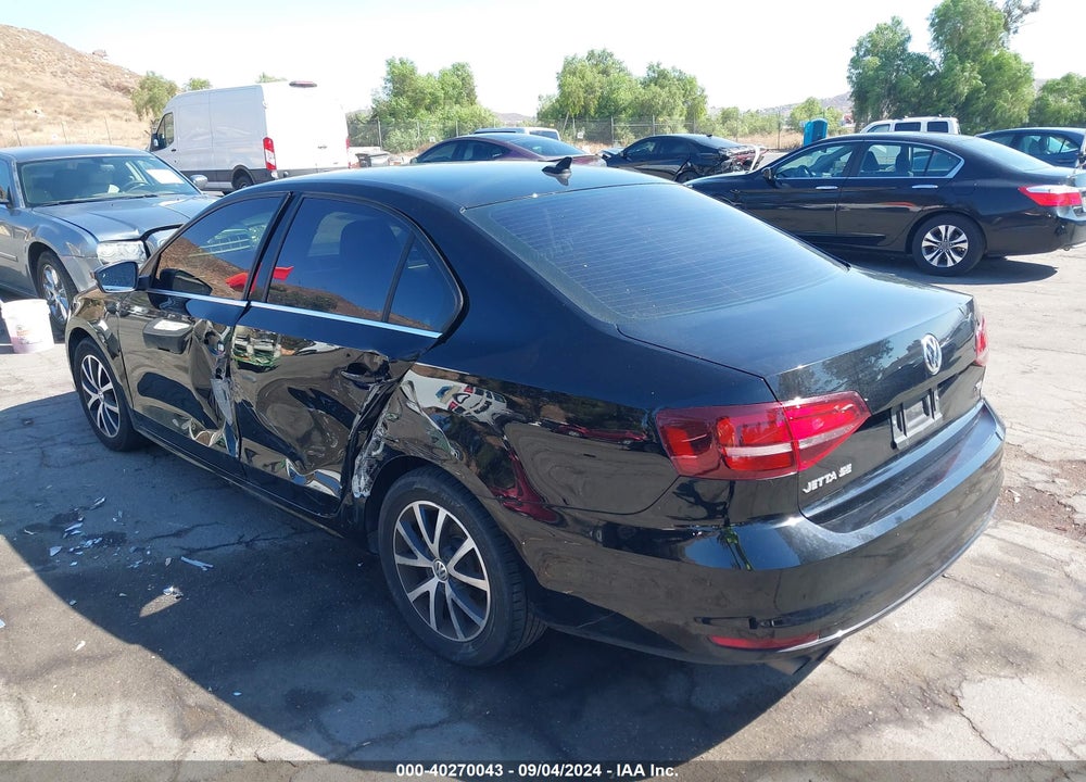 2017 VOLKSWAGEN JETTA 1.4T SE VIN: 3VWDB7AJ1HM228008