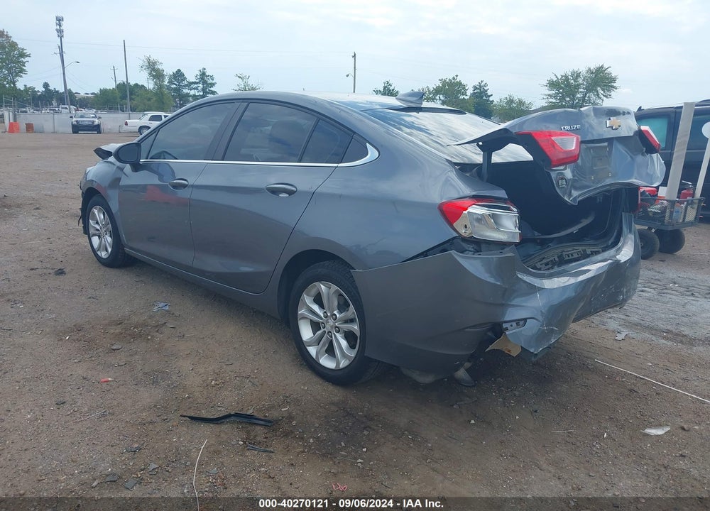 2019 CHEVROLET CRUZE VIN: 1G1BE5SM8K7115276