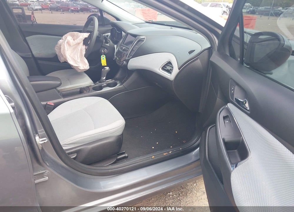 2019 CHEVROLET CRUZE VIN: 1G1BE5SM8K7115276