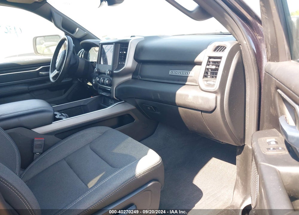2021 RAM 1500 BIG HORN QUAD CAB 4X4 6'4 BOX VIN: 1C6SRFBT8MN721059