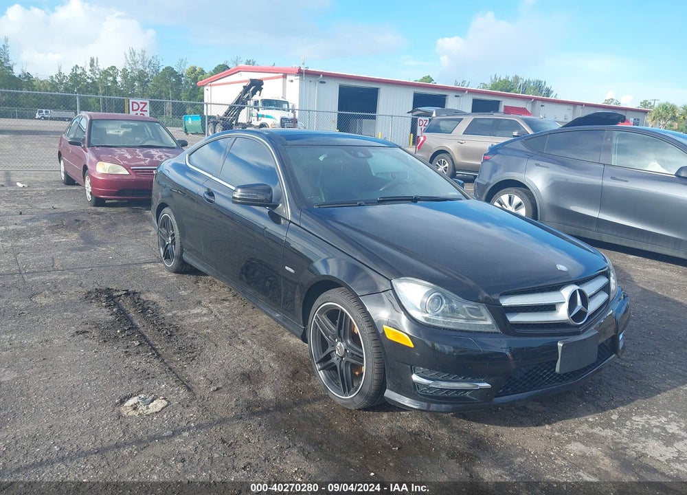 2012 MERCEDES-BENZ C 250 VIN: WDDGJ4HB0CF805612