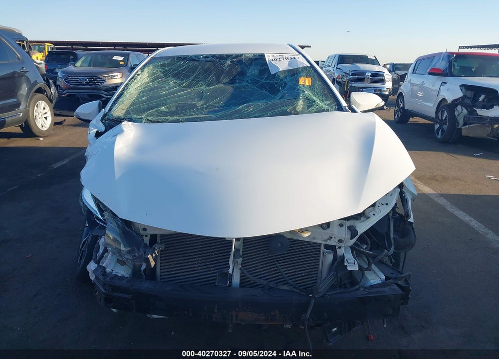 2018 TOYOTA COROLLA SE VIN: 2T1BURHE0JC073782