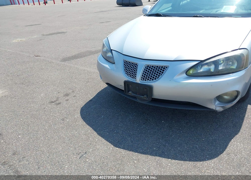 2004 PONTIAC GRAND PRIX GT2 VIN: 2G2WS522641356029