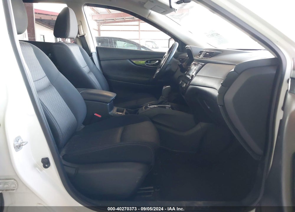 2017 NISSAN ROGUE SV VIN: JN8AT2MV5HW251185