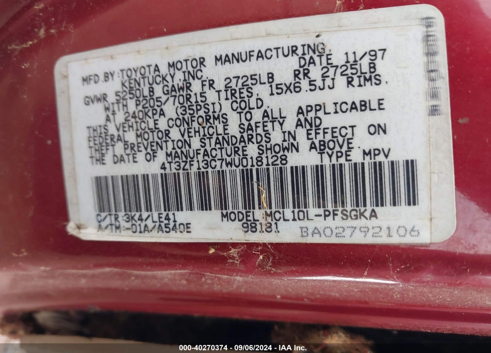 1998 TOYOTA SIENNA XLE VIN: 4T3ZF13C7WU018128