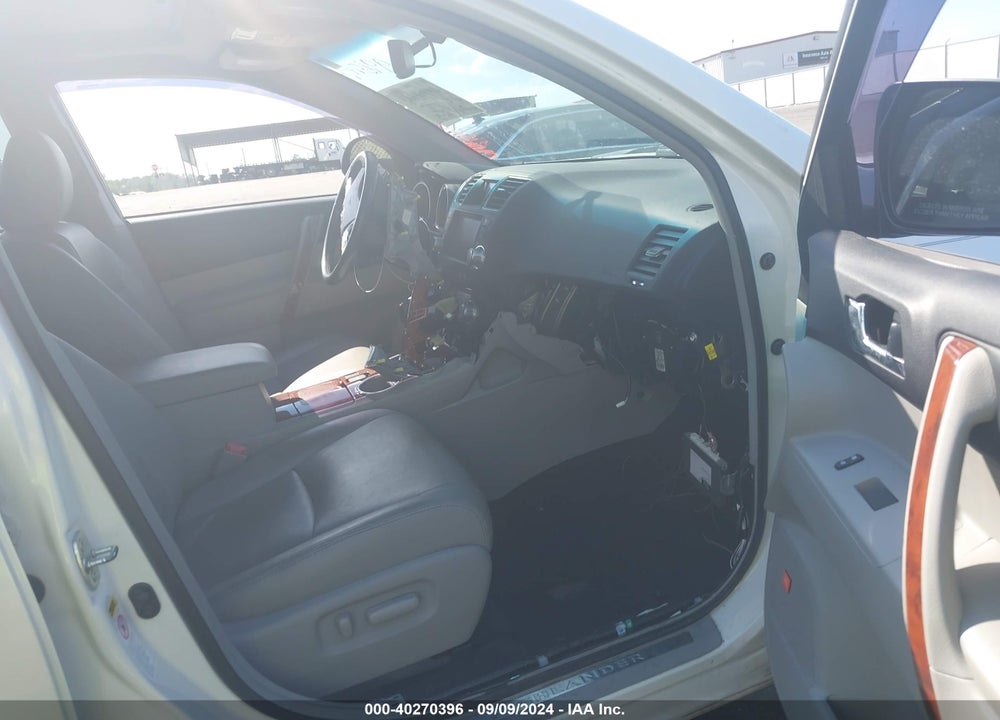 2011 TOYOTA HIGHLANDER LIMITED V6 VIN: 5TDYK3EH9BS048514
