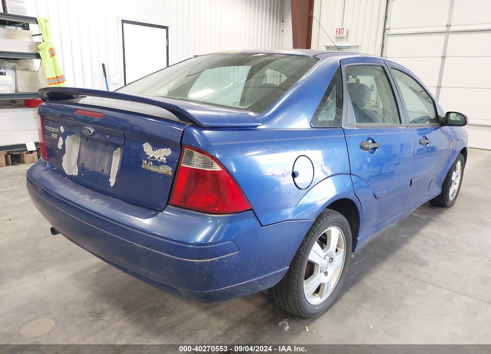 2005 FORD FOCUS ZX4 VIN: 1FAHP34NX5W125894