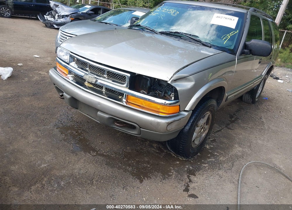 2001 CHEVROLET BLAZER LS VIN: 1GNDT13W112200963