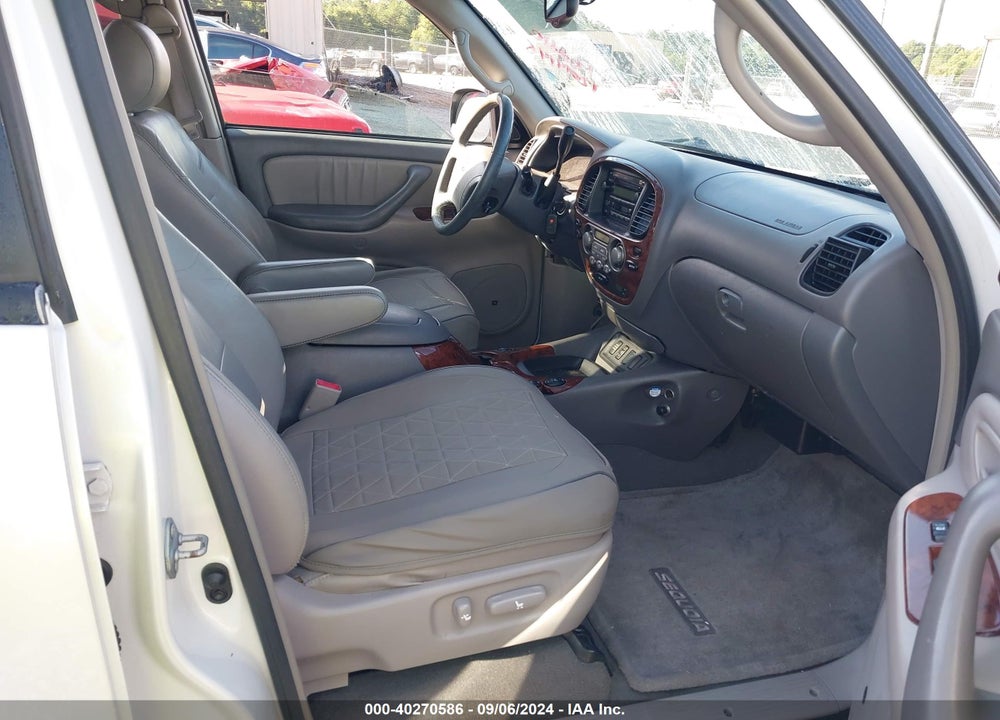 2005 TOYOTA SEQUOIA LIMITED V8 VIN: 5TDZT38A15S257587