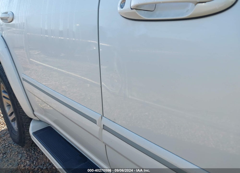 2005 TOYOTA SEQUOIA LIMITED V8 VIN: 5TDZT38A15S257587