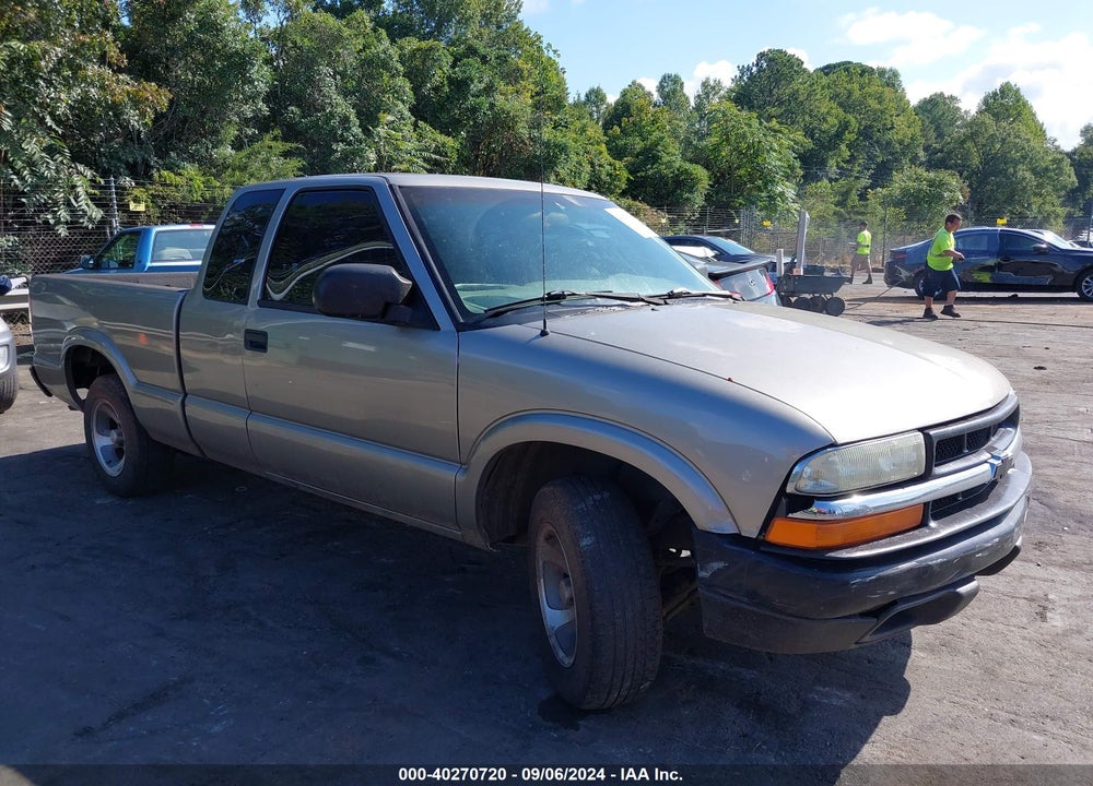 2003 CHEVROLET S-10 VIN: 1GCCS19H838189881