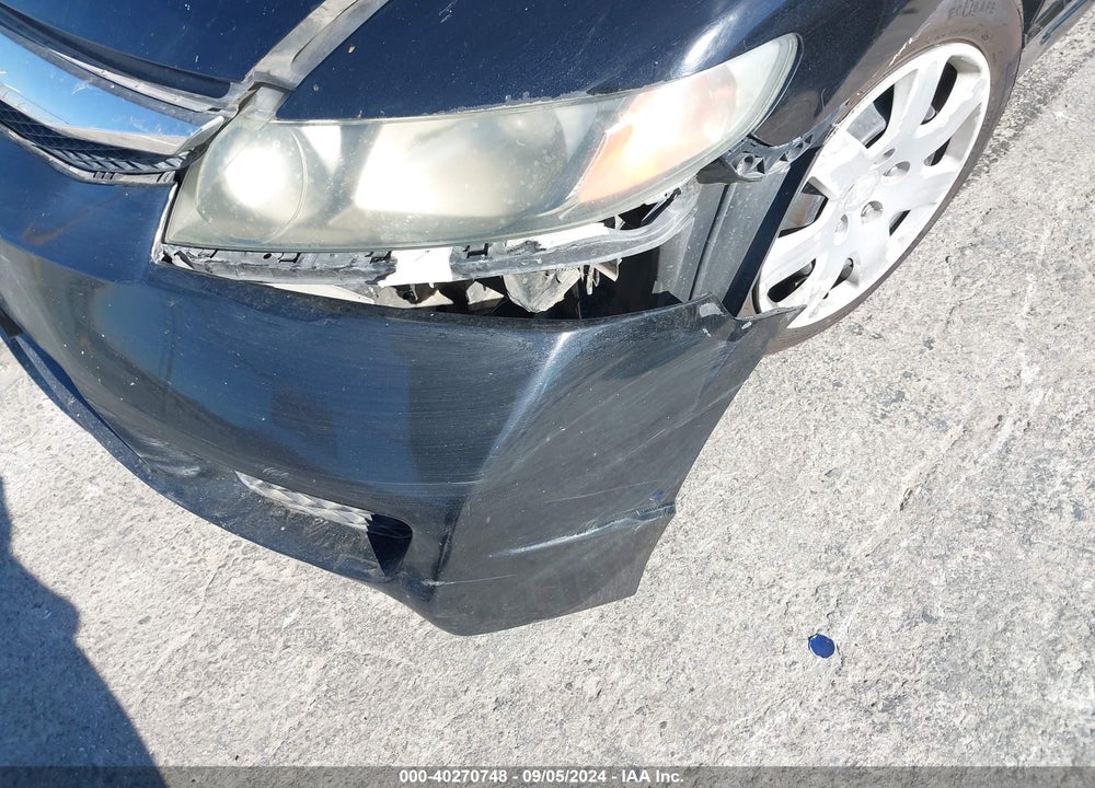 2010 HONDA CIVIC LX VIN: 19XFA1F52AE021585