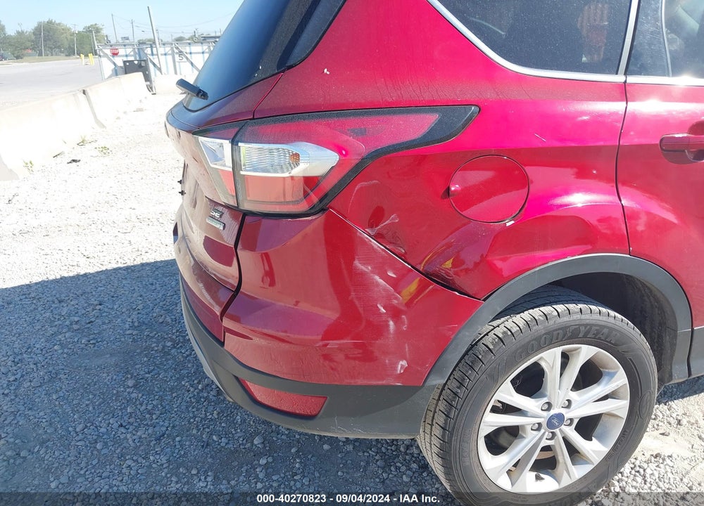 2018 FORD ESCAPE VIN: 1FMCU0GD4JUA07579