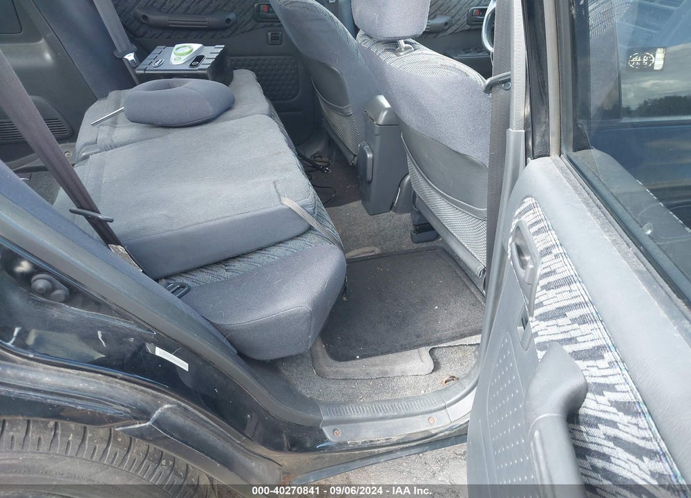 1999 TOYOTA RAV4 VIN: JT3HP10V6X7148594