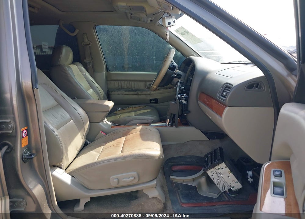 2001 INFINITI QX4 LUXURY VIN: JNRDR09YX1W223886