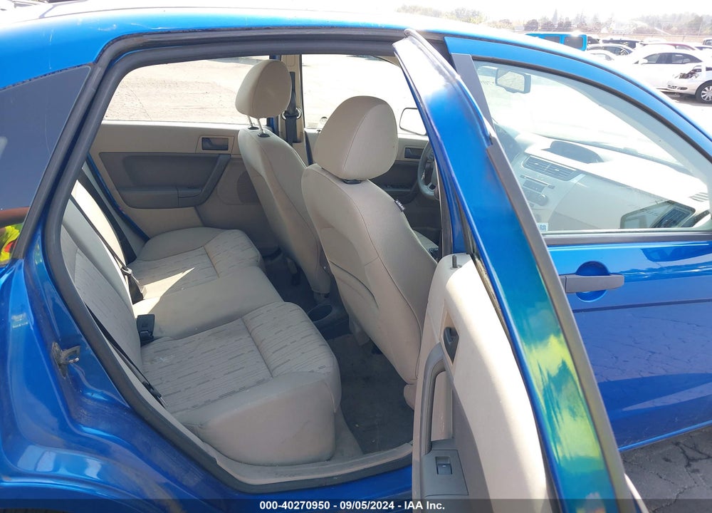 2010 FORD FOCUS SE VIN: 1FAHP3FNXAW225050