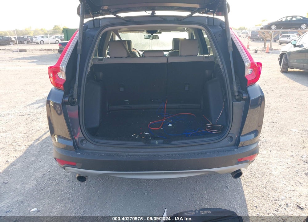 2018 HONDA CR-V TOURING VIN: 7FARW2H98JE096651