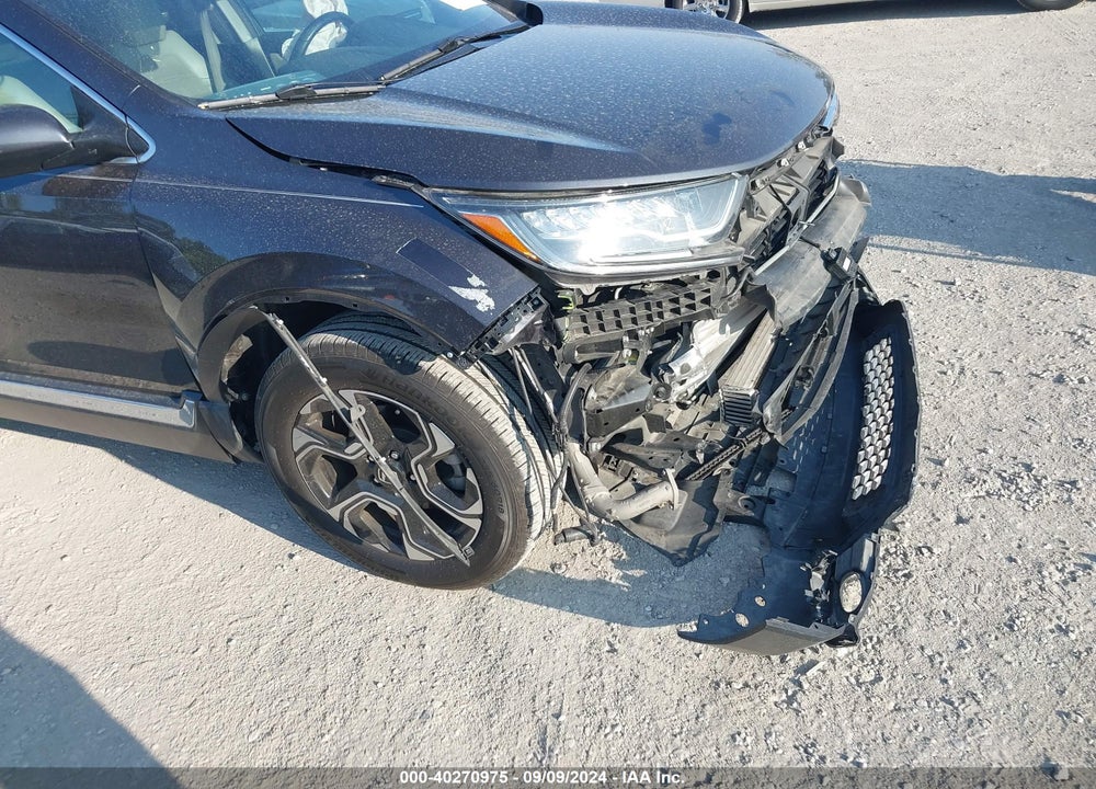 2018 HONDA CR-V TOURING VIN: 7FARW2H98JE096651