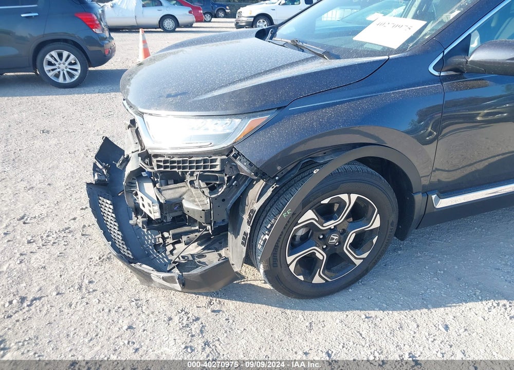 2018 HONDA CR-V TOURING VIN: 7FARW2H98JE096651