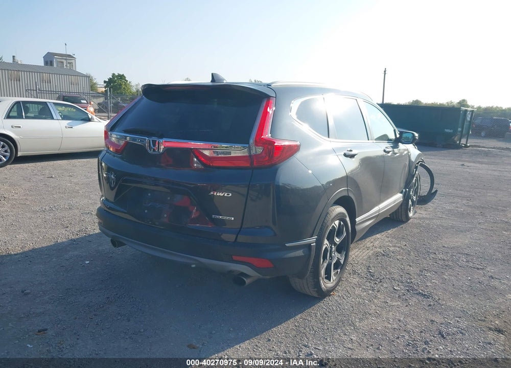 2018 HONDA CR-V TOURING VIN: 7FARW2H98JE096651