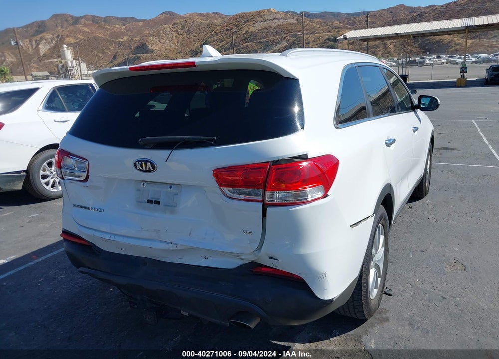 2018 KIA SORENTO 3.3L LX VIN: 5XYPGDA58JG429278