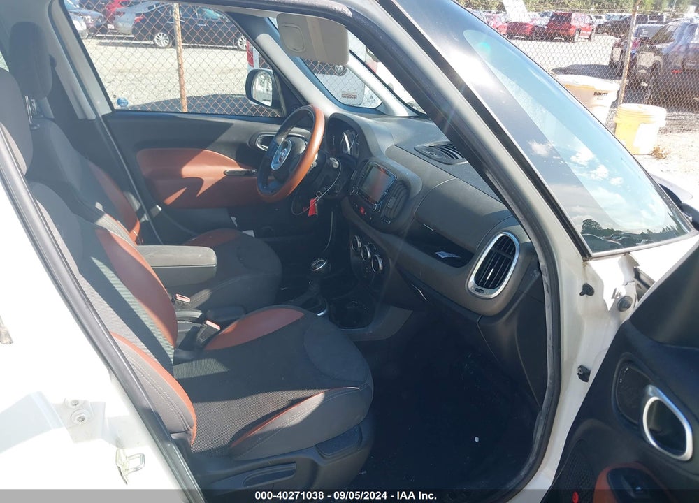 2014 FIAT 500L TREKKING VIN: ZFBCFADH0EZ005660