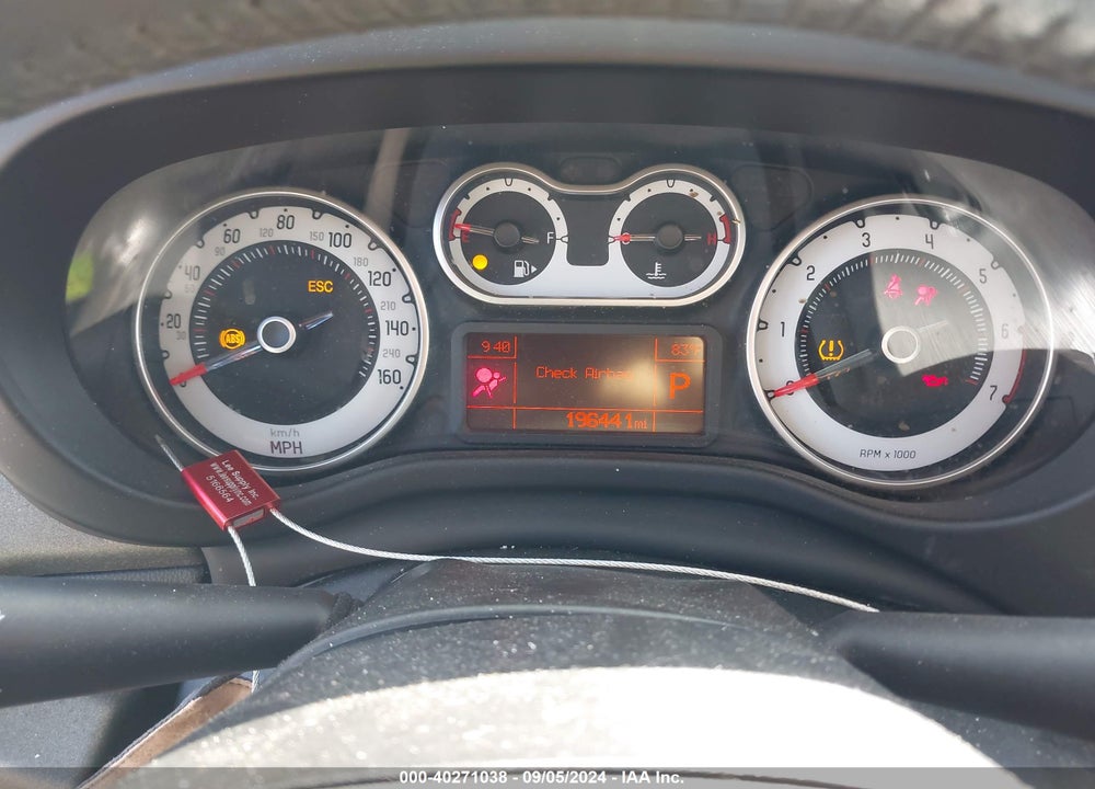 2014 FIAT 500L TREKKING VIN: ZFBCFADH0EZ005660