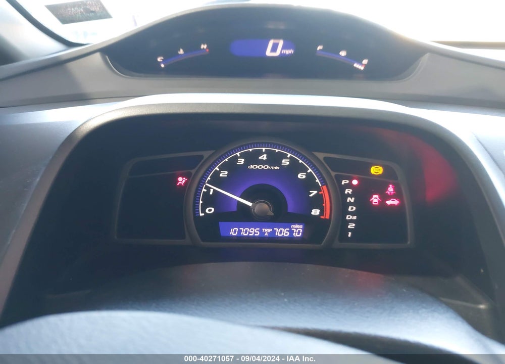 2010 HONDA CIVIC LX VIN: 19XFA1F51AE056635