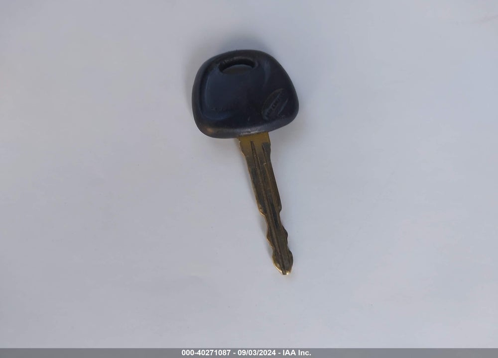 2010 HYUNDAI ELANTRA GLS VIN: KMHDU4AD2AU122623