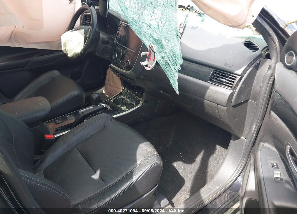 2017 MITSUBISHI OUTLANDER SEL VIN: JA4AD3A33HZ009604
