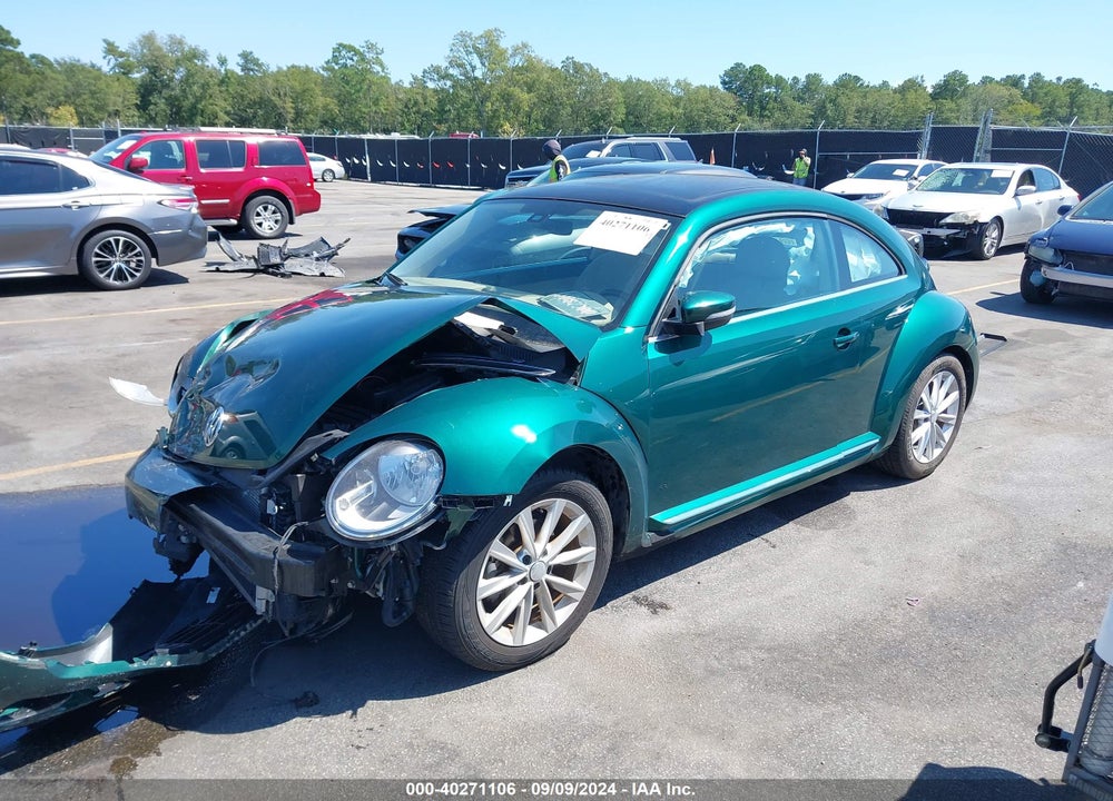 2018 VOLKSWAGEN BEETLE 2.0T SE VIN: 3VWJD7AT9JM710908