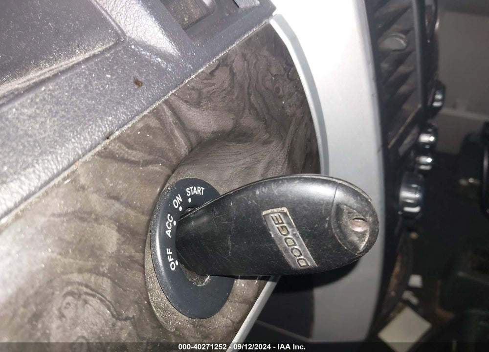 2010 DODGE GRAND CARAVAN SXT VIN: 2D4RN5D17AR251584