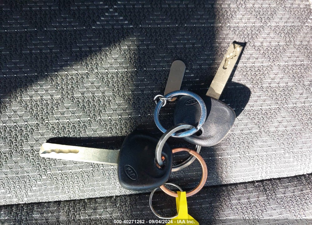2018 KIA RIO LX VIN: 3KPA24ABXJE079370