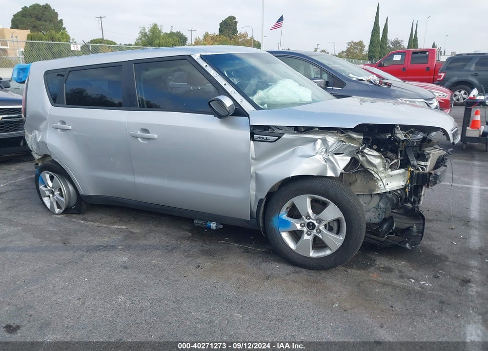 2018 KIA SOUL VIN: KNDJN2A28J7564389
