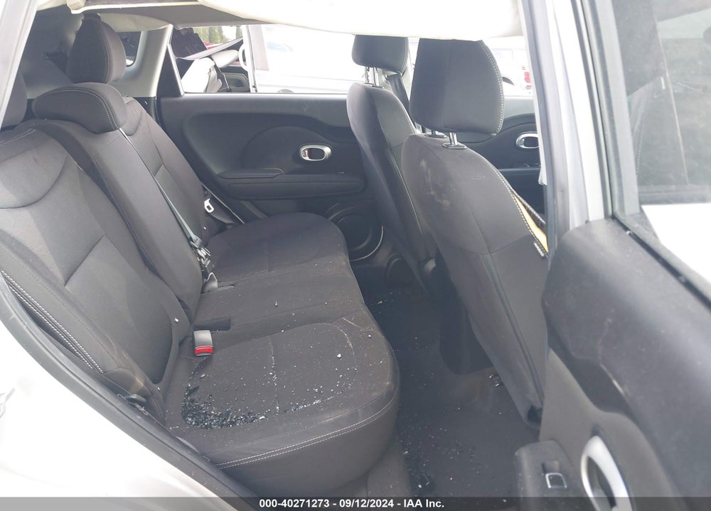 2018 KIA SOUL VIN: KNDJN2A28J7564389