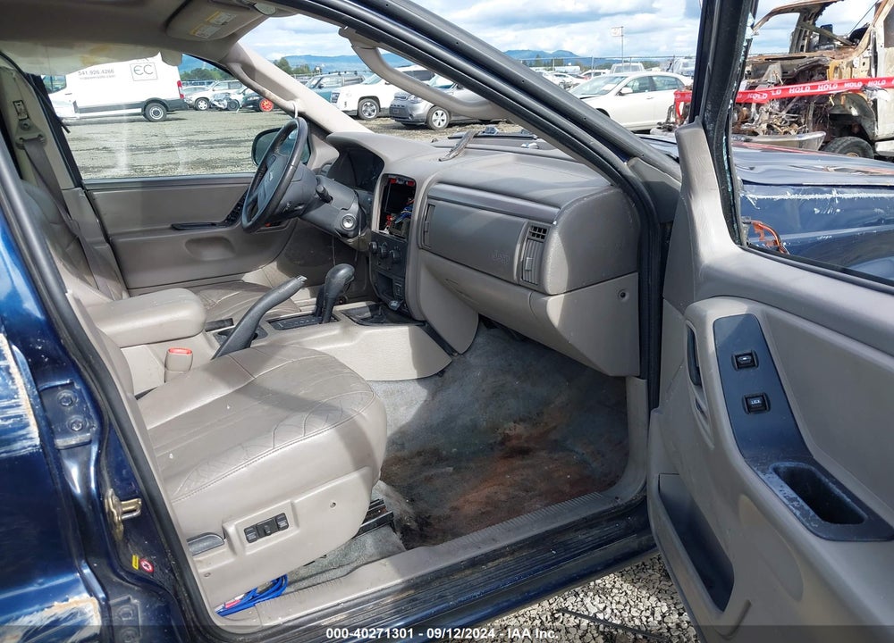 2004 JEEP GRAND CHEROKEE LAREDO VIN: 1J8GW48S84C218016