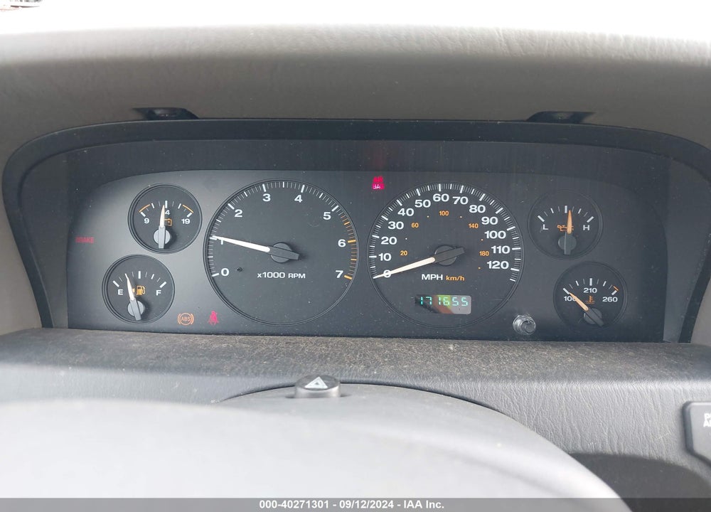2004 JEEP GRAND CHEROKEE LAREDO VIN: 1J8GW48S84C218016