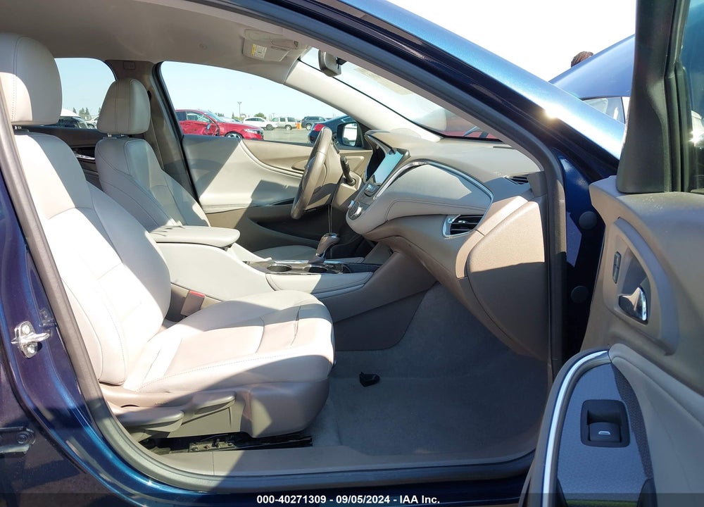 2019 CHEVROLET MALIBU LT VIN: 1G1ZD5STXKF184078